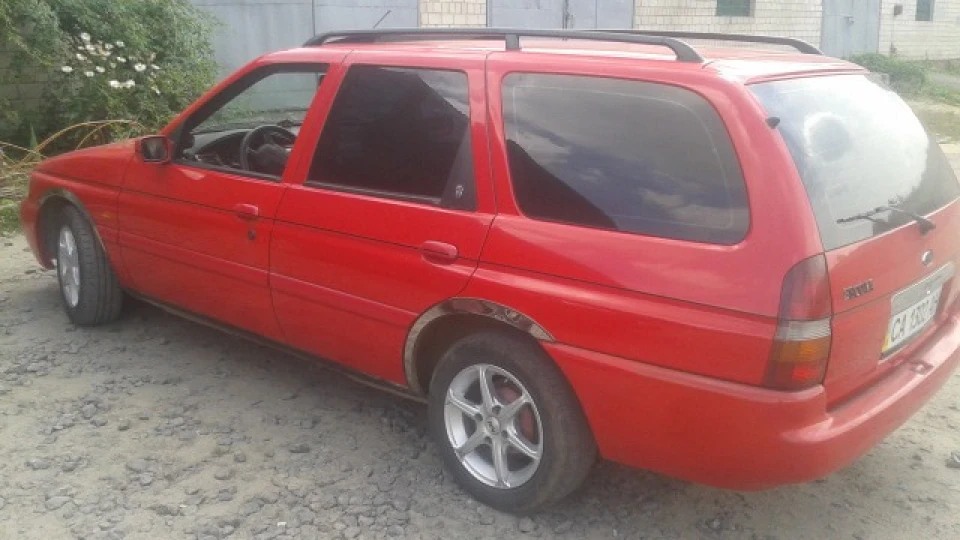 Ford Escort 1,8 тд 3
