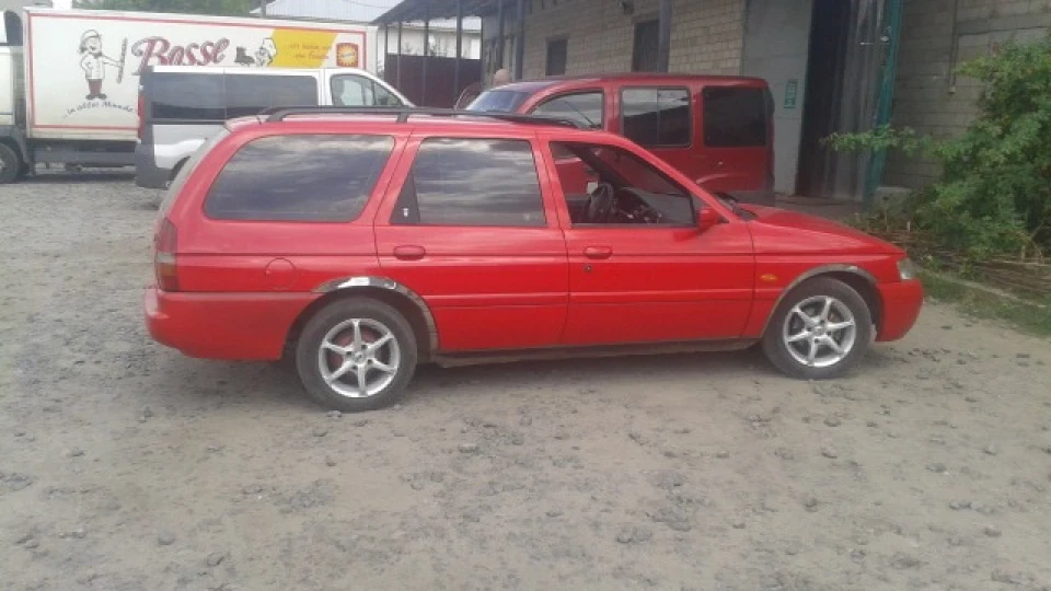 Ford Escort 1,8 тд 5