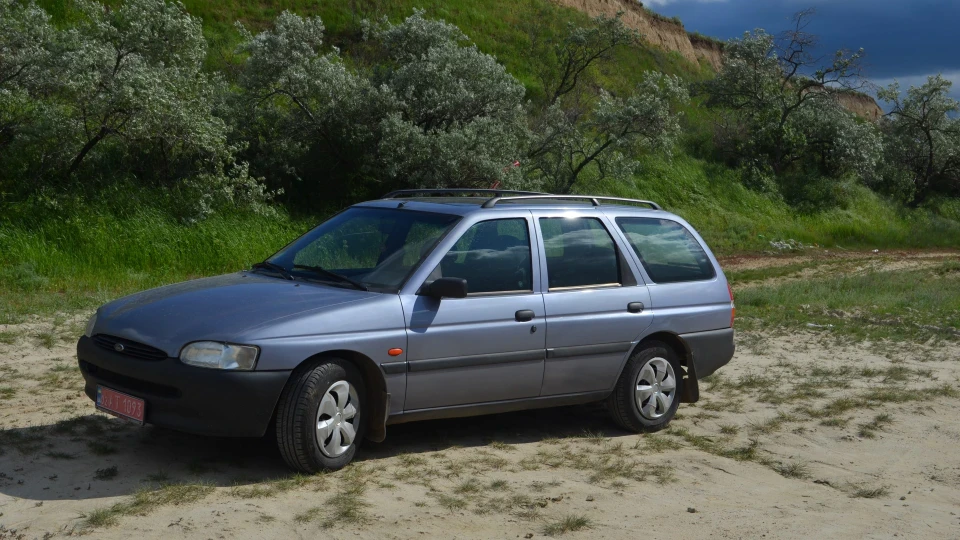 Ford Escort "assistant" 5