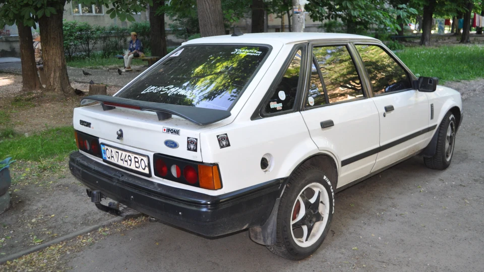 Ford Escort "Bride" 2