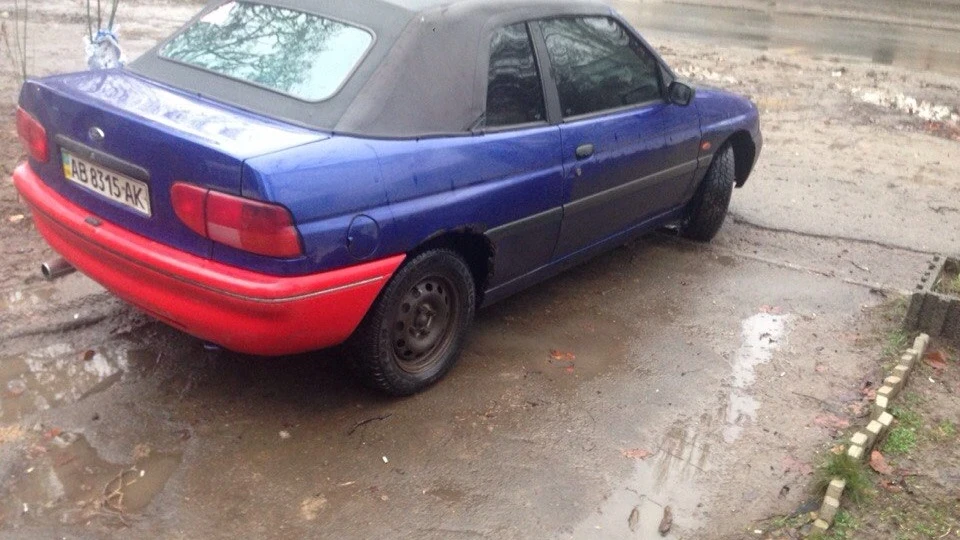 Ford Escort Cabrio 4