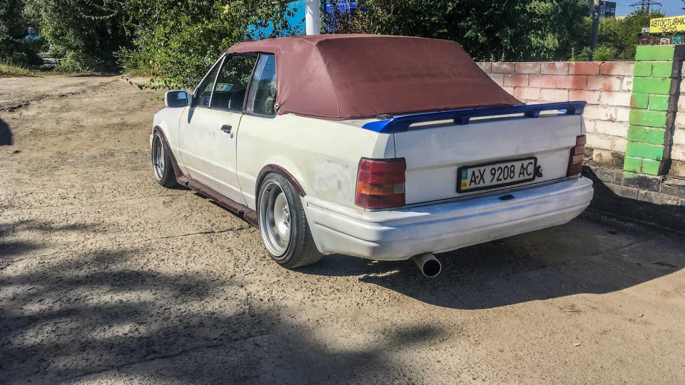 Ford Escort Cabrio