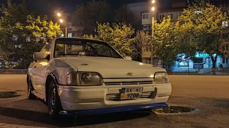 Ford Escort Cabrio 5