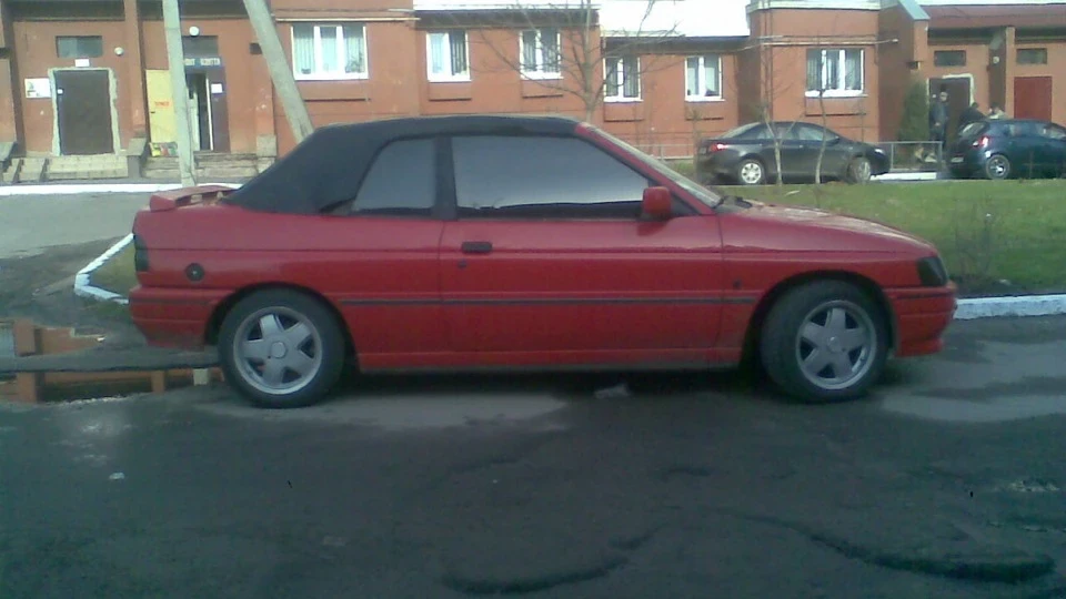 Ford Escort cabrio 3