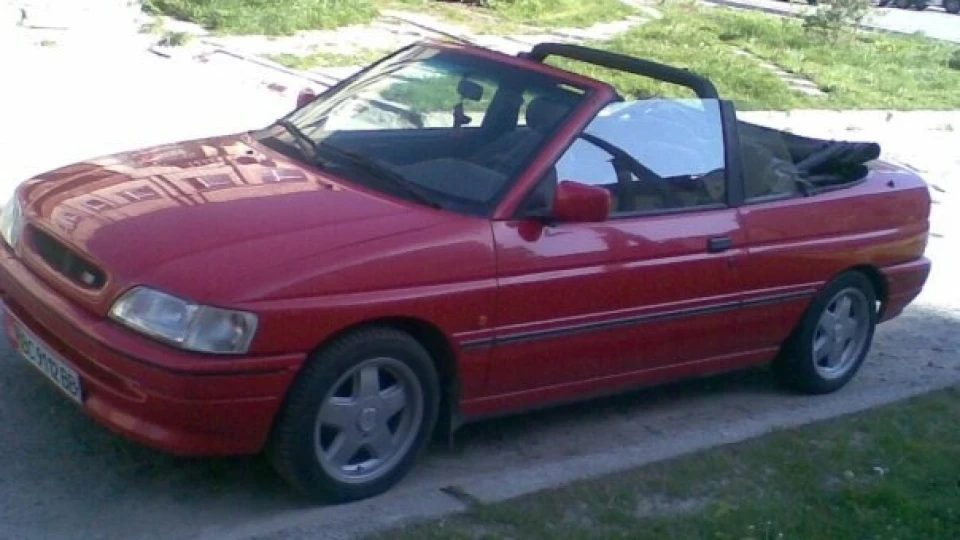 Ford Escort cabrio 4