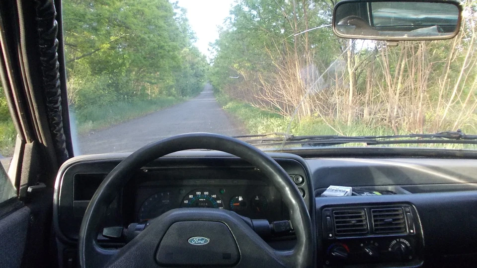 Ford Escort чорний яD 5