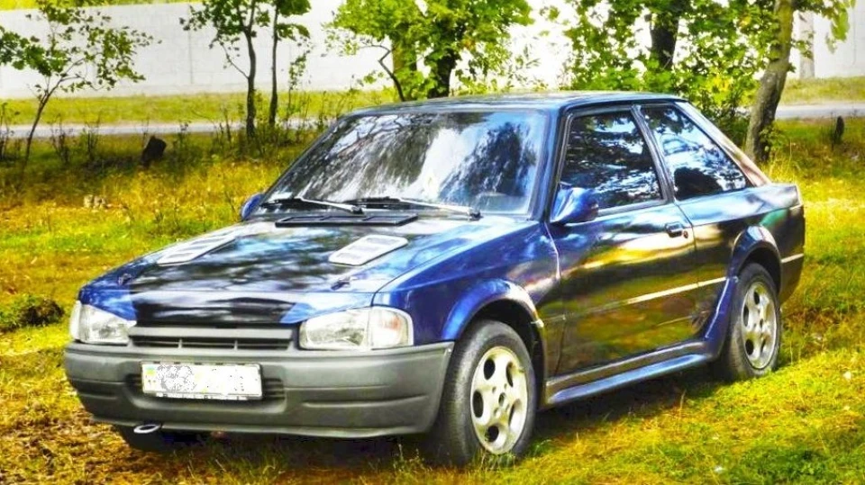 Ford Escort «Exciter» xr3i/1.6 cvh 2