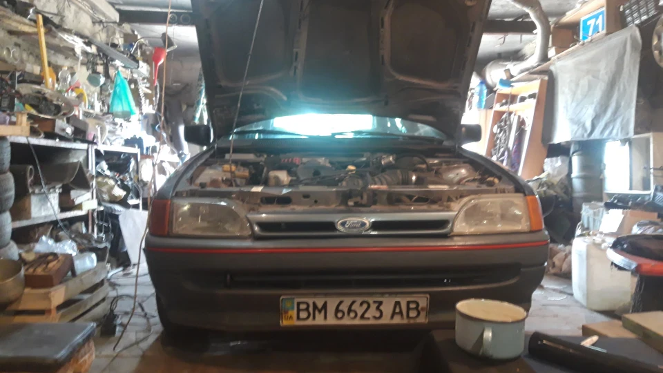 Ford Escort Генрі