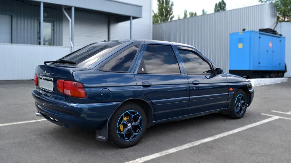 Ford Escort Ghia / КросаФФчег 2