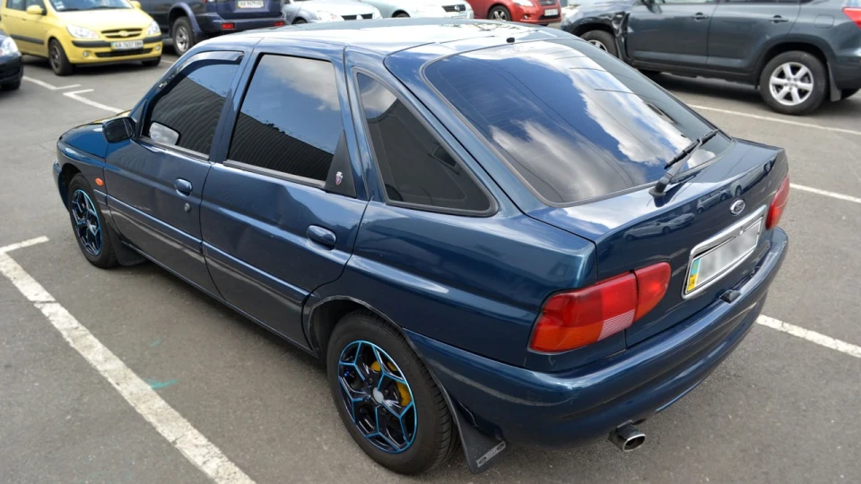 Ford Escort Ghia / КросаФФчег 5