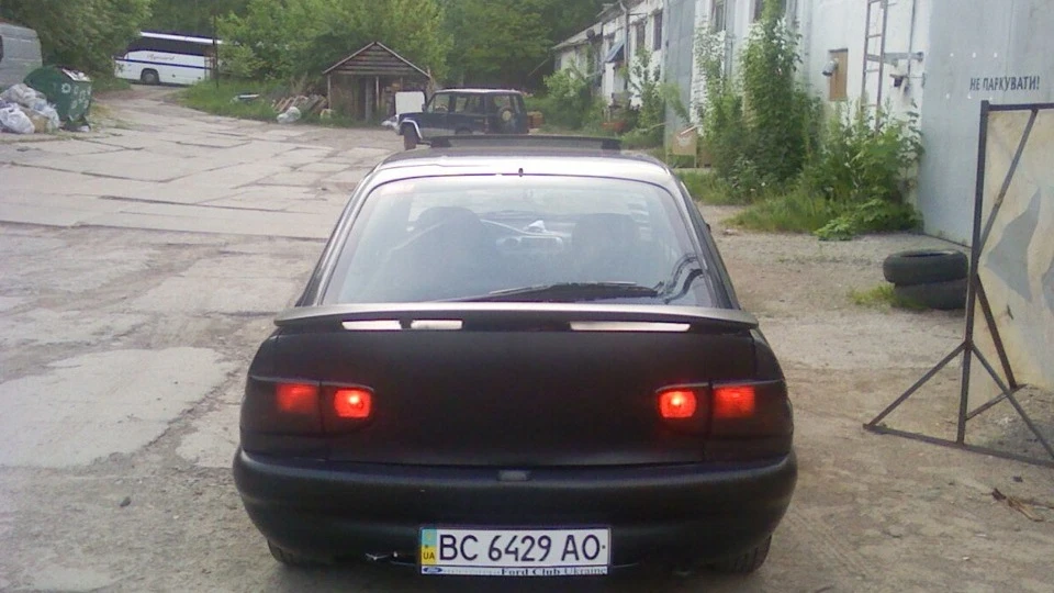 Ford Escort Ghia 5
