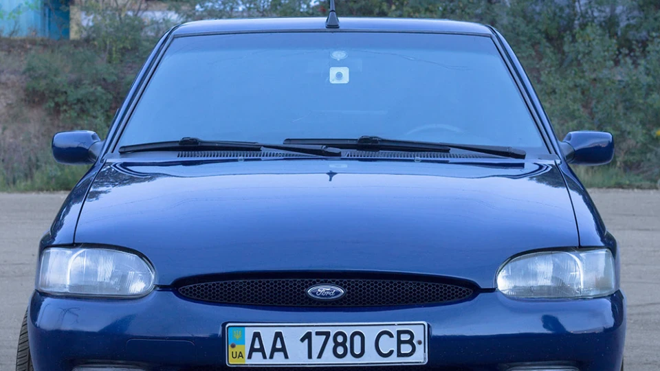 Ford Escort Ghia 5