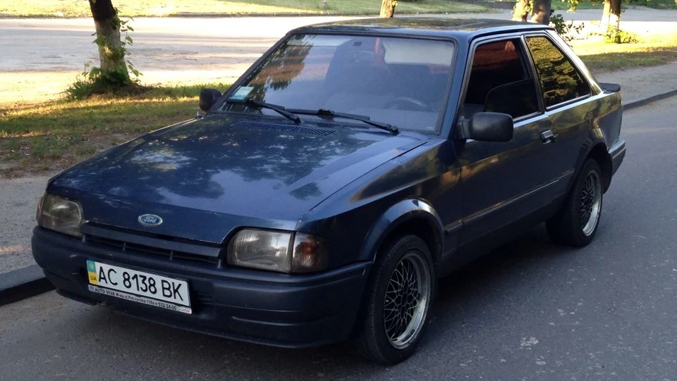 Ford Escort "Hot Hatch Сoupe" 5