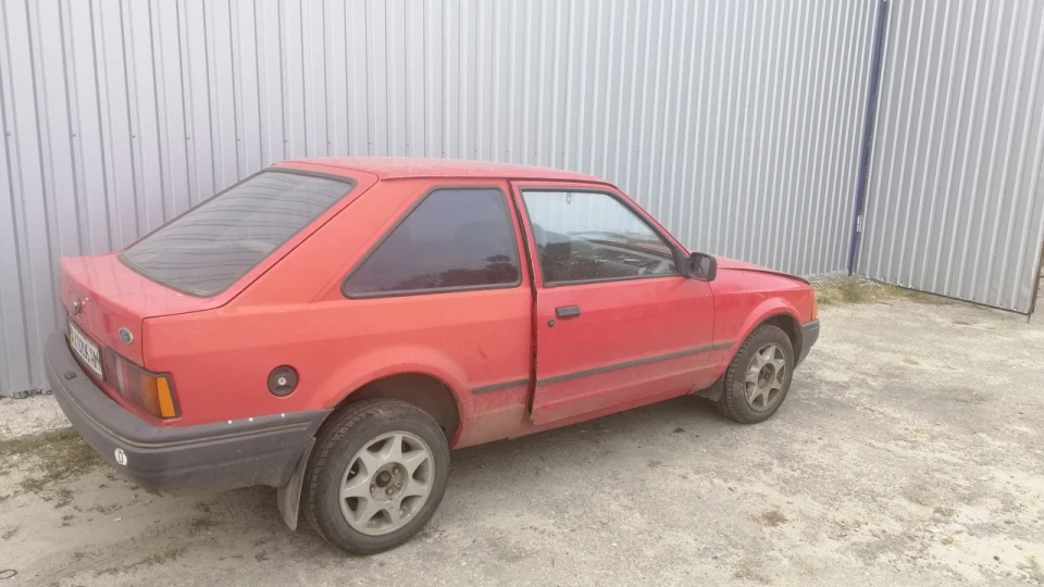 Ford Escort Червонотка 2