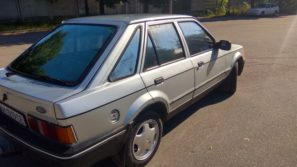 Ford Escort Ластівка 2