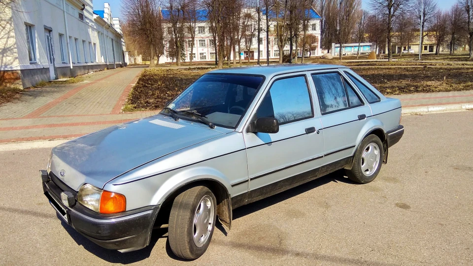 Ford Escort Ластівка 5