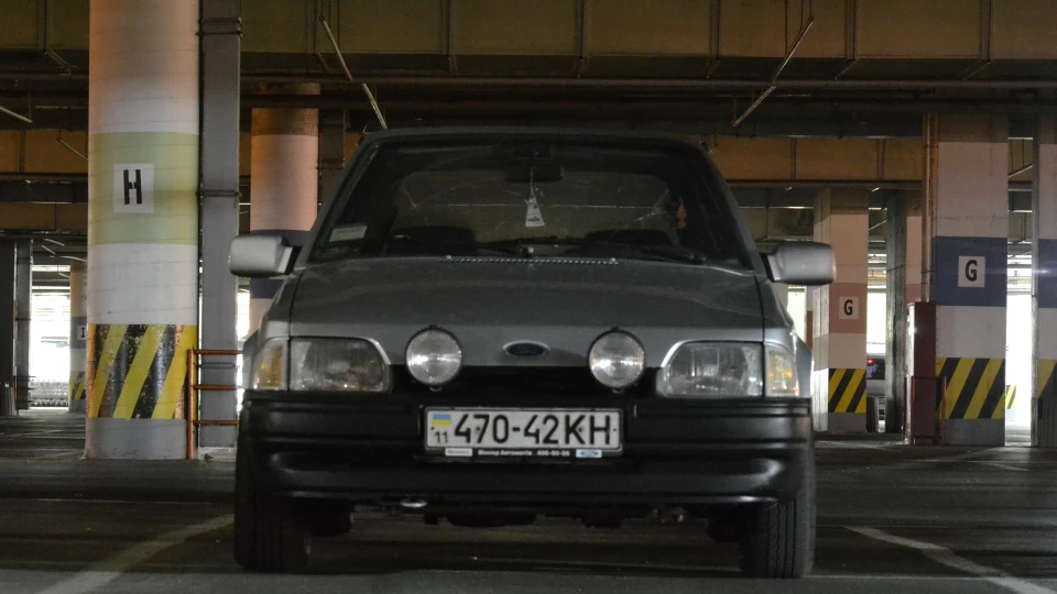Ford Escort Малий 4