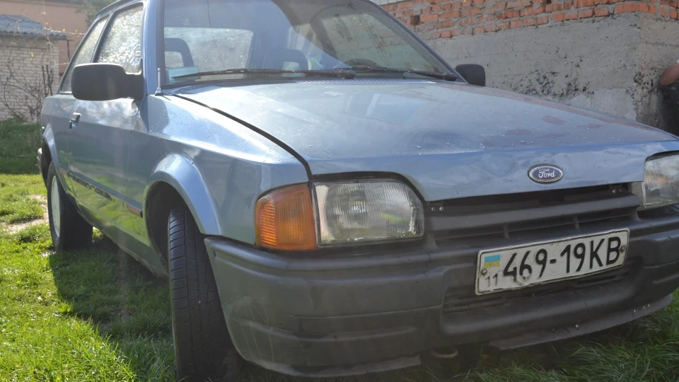Ford Escort дрібний-_- 5