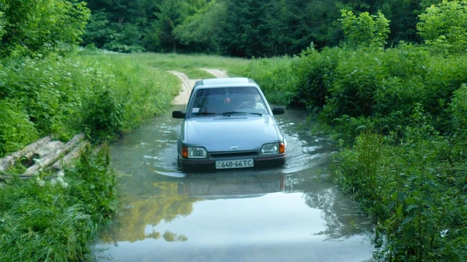 Ford Escort МініТанк 2