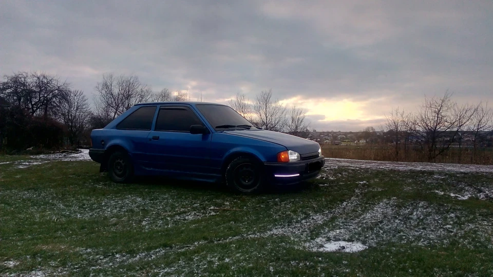 Ford Escort MK4 Blue Racing ВЗАЄМНИЙ 3