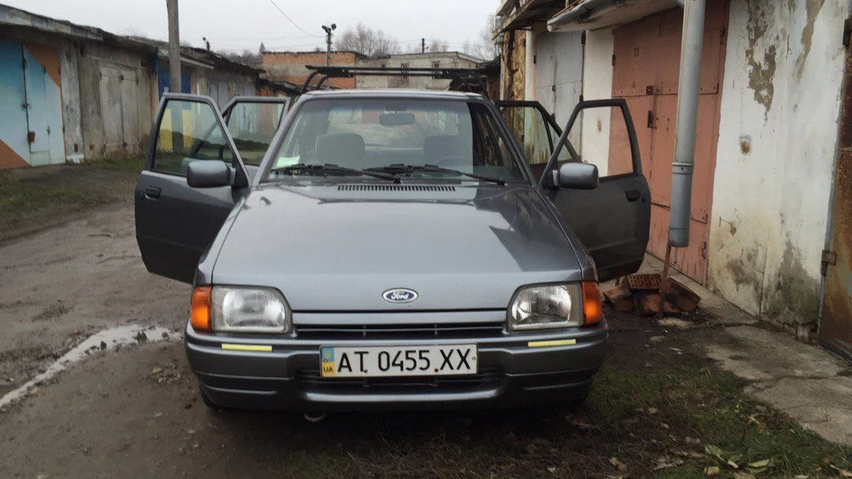 Ford Escort mk4 "gray beast" 2