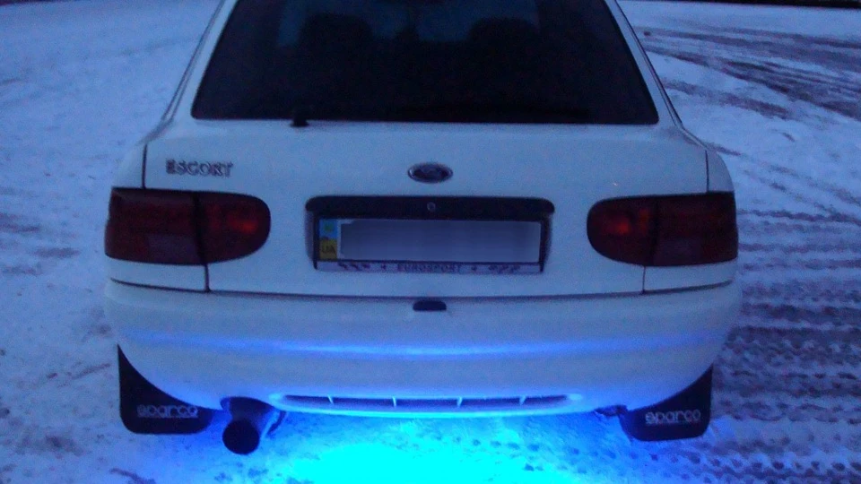 Ford Escort mk7 Ghia 3