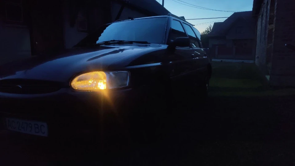 Ford Escort mk7 2