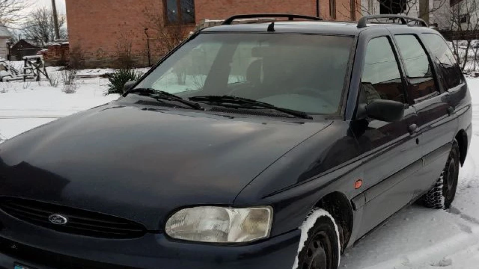 Ford Escort mk7 3