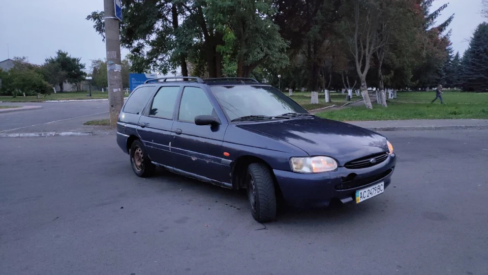 Ford Escort mk7 5