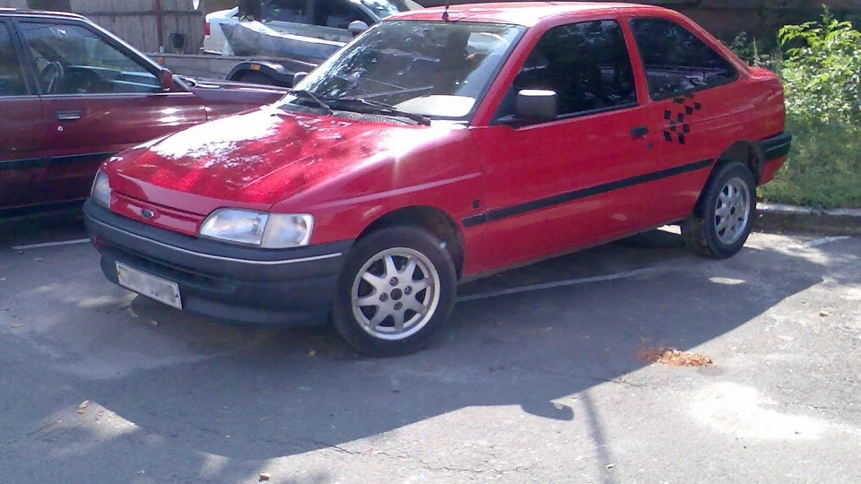 Ford Escort Один з перших Мк5