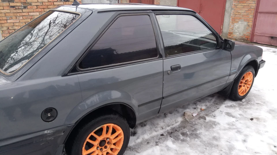 Ford Escort Перспективна табуретка 3