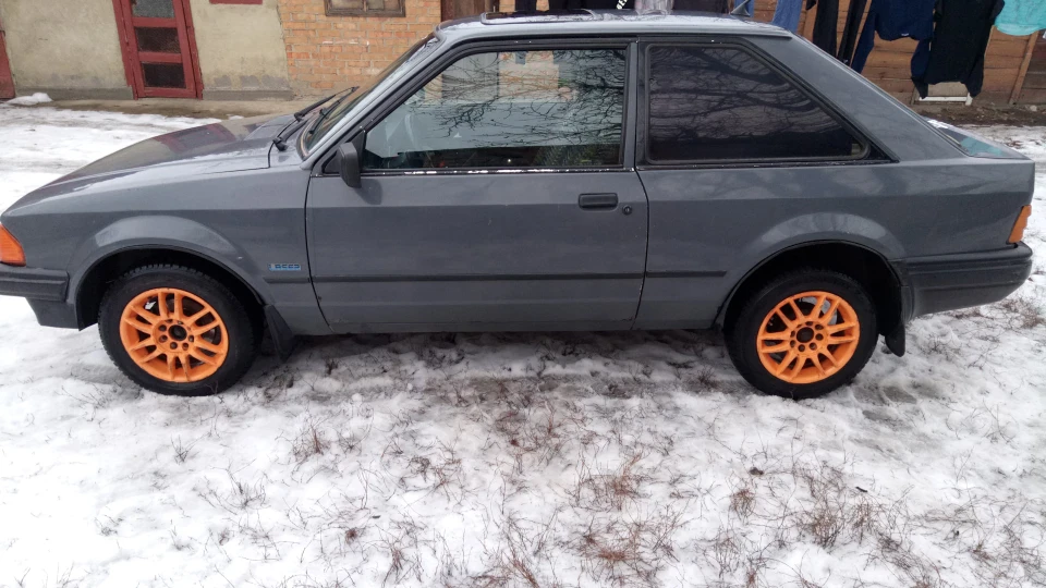 Ford Escort Перспективна табуретка 4
