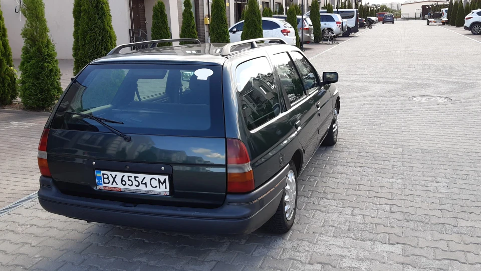 Ford Escort перший універсал 4