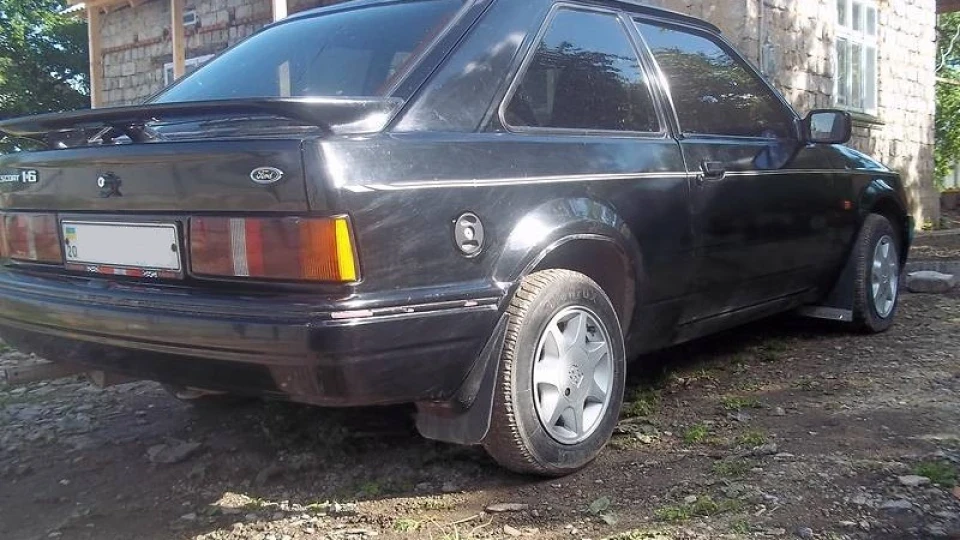 Ford Escort Phantom 5