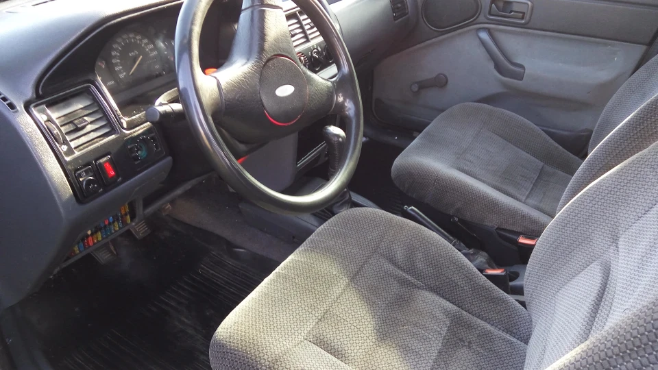 Ford Escort Поки що улюбленець ) 5