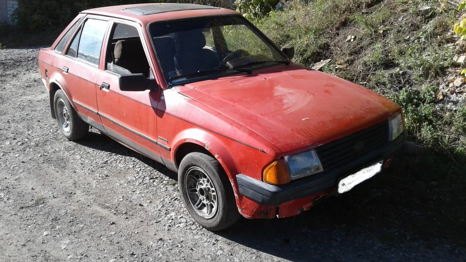 Ford Escort приїхала машина на болти 2
