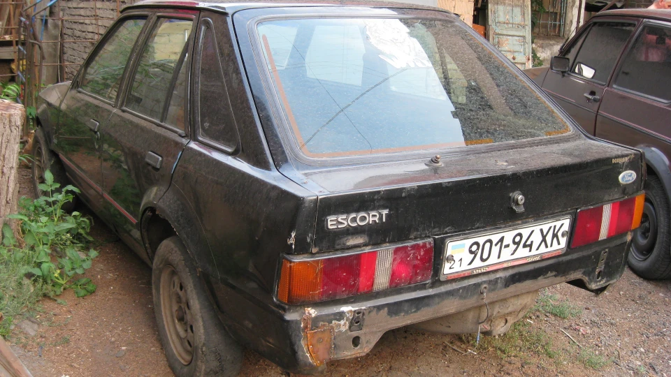 Ford Escort розбираю на болти 2