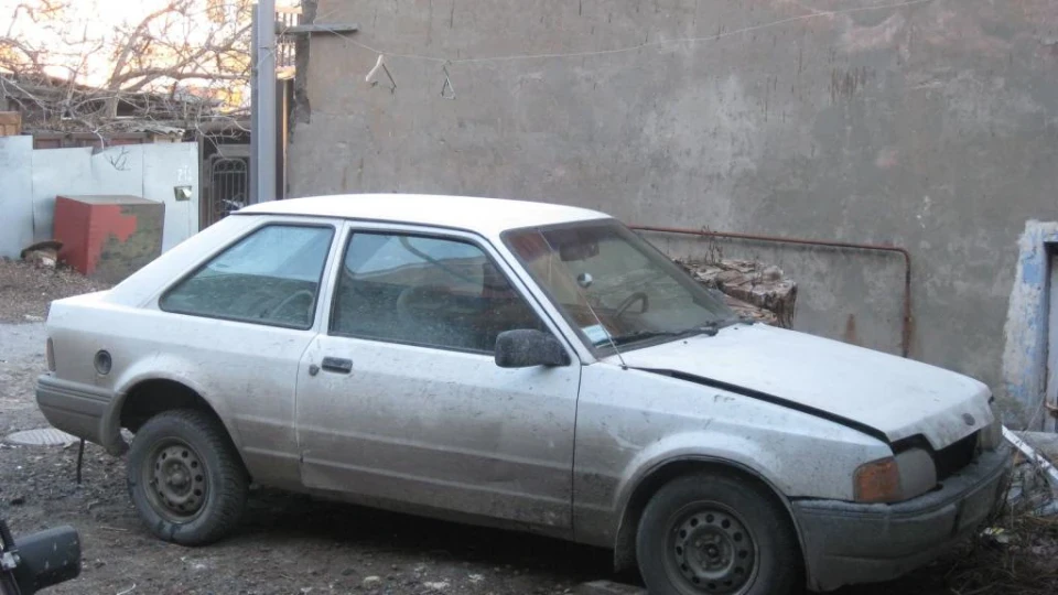 Ford Escort розбираю на болти 2