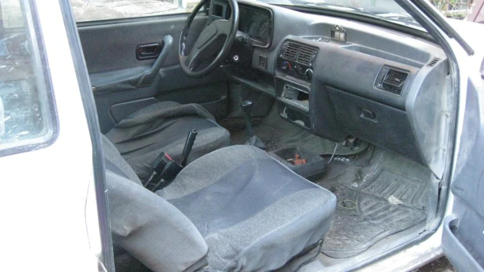 Ford Escort розбираю на болти 3