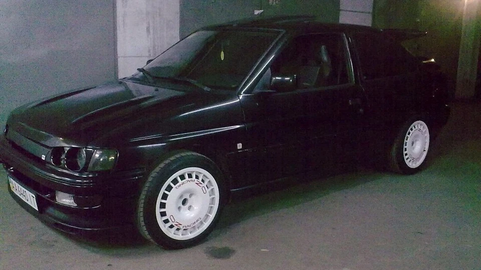 Ford Escort RS2000 3