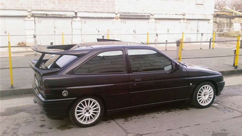 Ford Escort RS2000 5