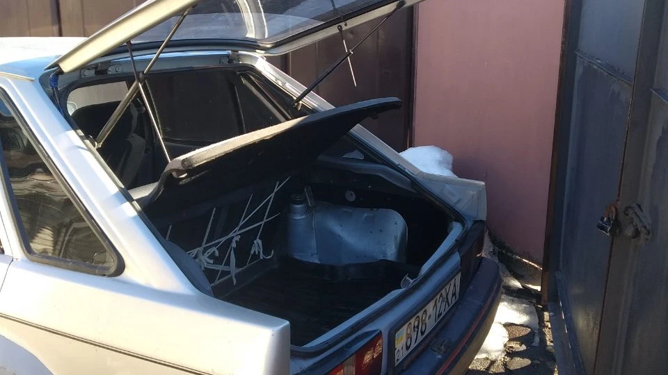 Ford Escort Сріблястий 3
