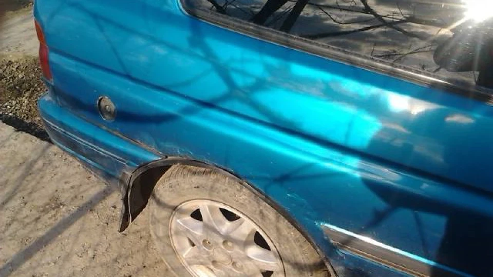 Ford Escort синій метал 3
