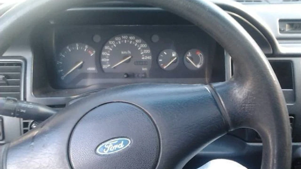 Ford Escort синій метал 4