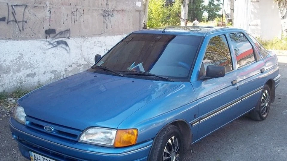 Ford Escort Дідок-бодрячок