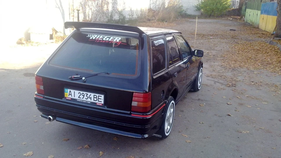Ford Escort ┉┉☠UNDERGROUND☠┉┉ 3