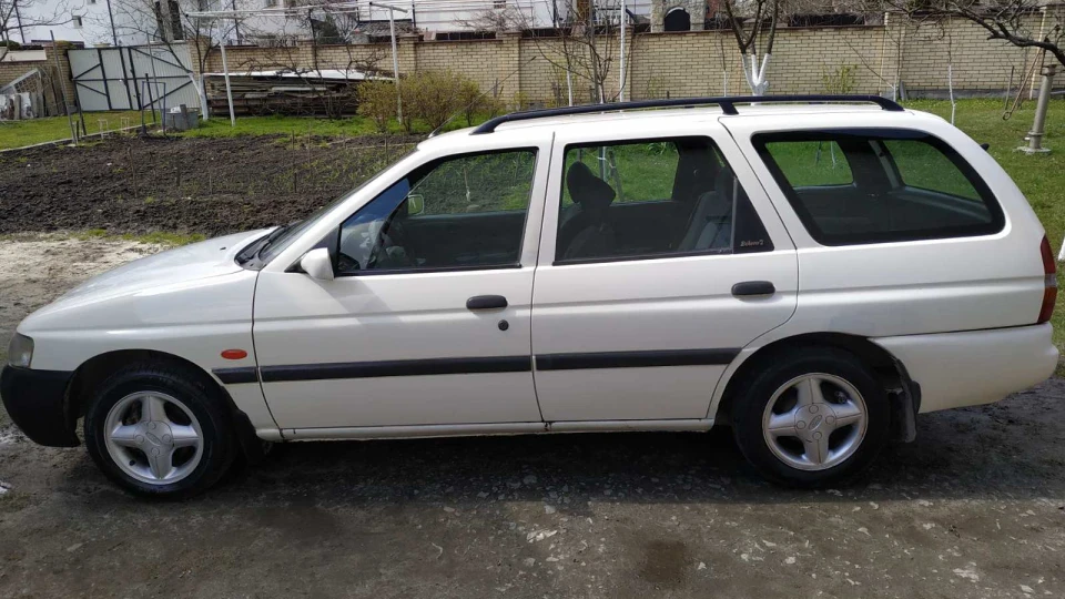 Ford Escort Універсал 3