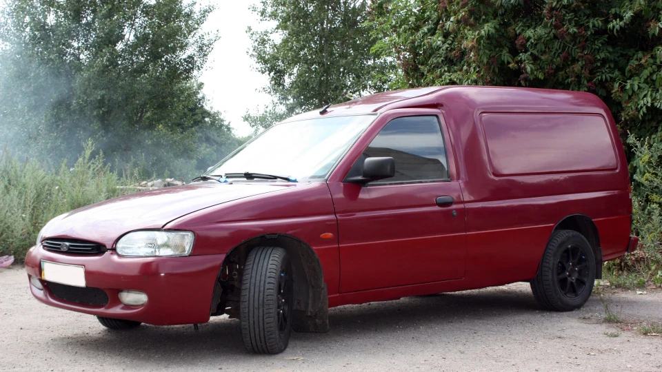 Ford Escort Van "BISON" 2