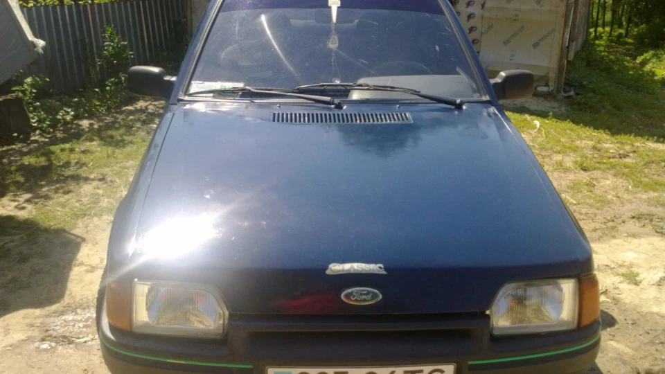 Ford Escort Хетчбек 1.6 карбюратор 3
