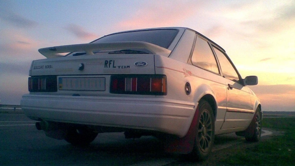 Ford Escort XR3i мій перший Боєць))) 5